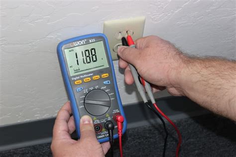 testing wires with voltage tester